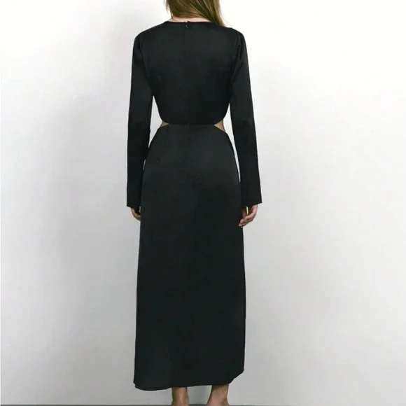 Black cutout side long sleeve midi dress with metallic detail - Picture 3 of 7